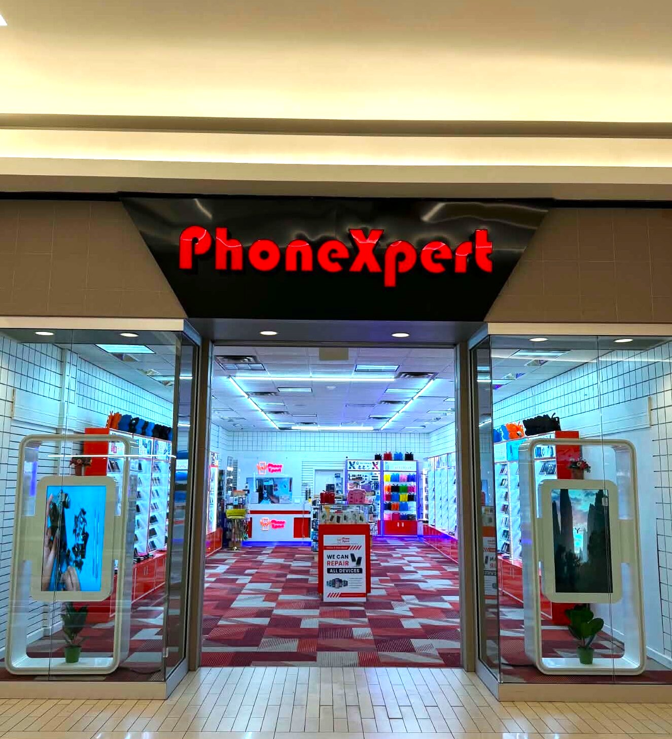 Inside the PhoneXpert workshop
